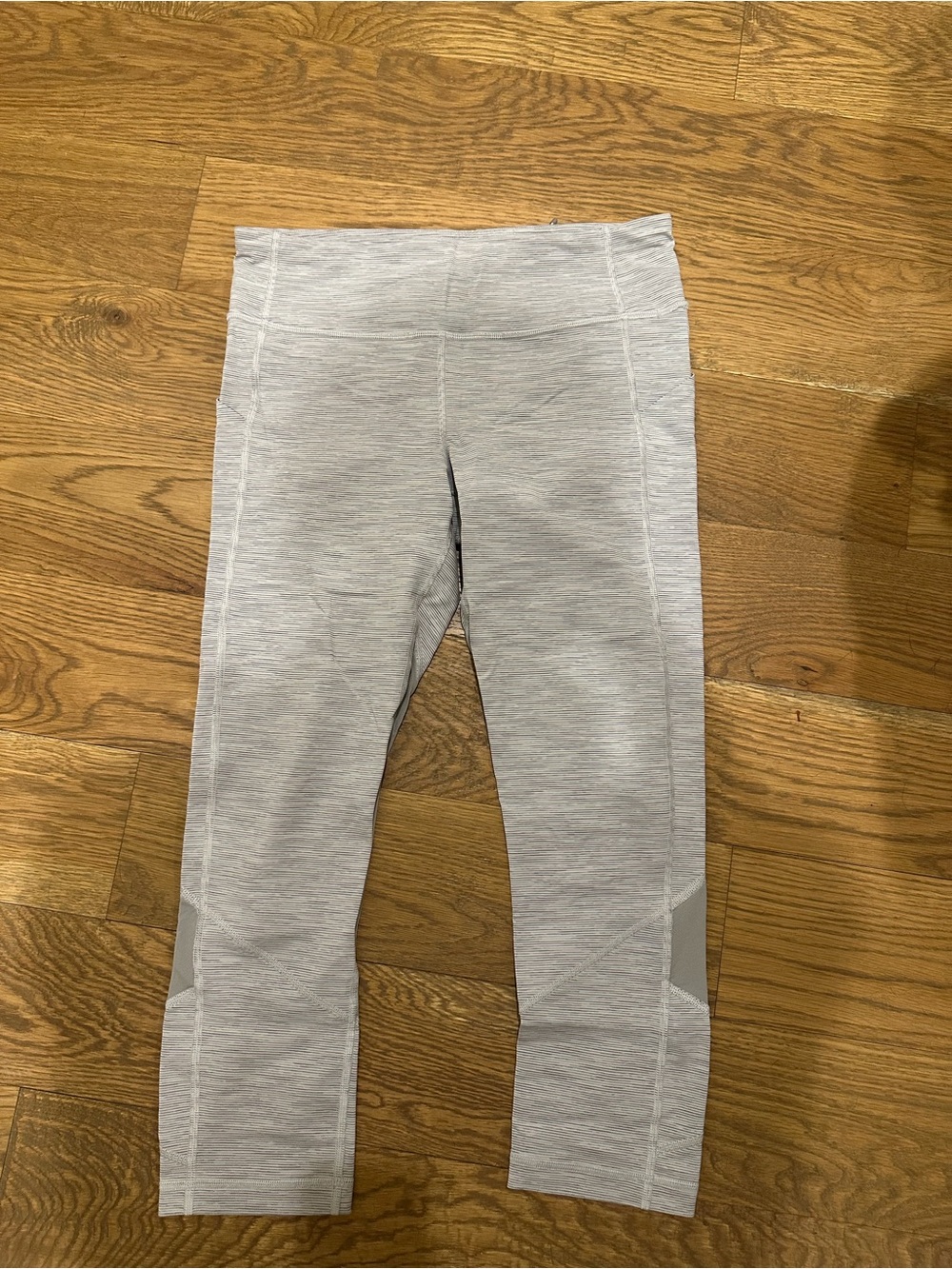 Lululemon Gray Athletic Capri Leggings